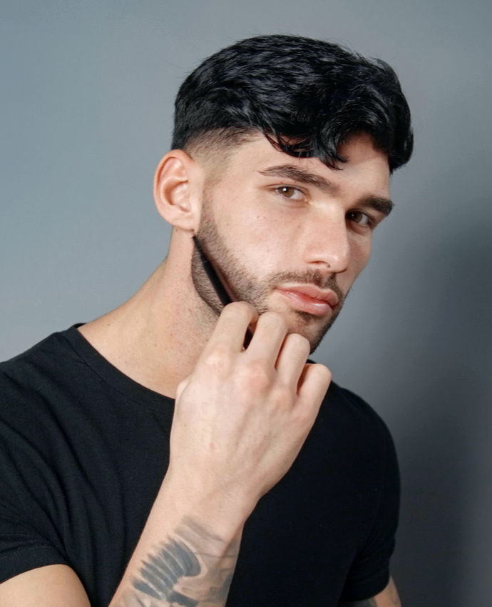 Man users the void homme beard filler